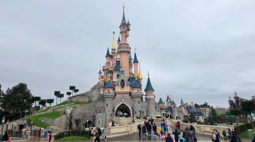 How to Spend One Day in Disneyland Paris 